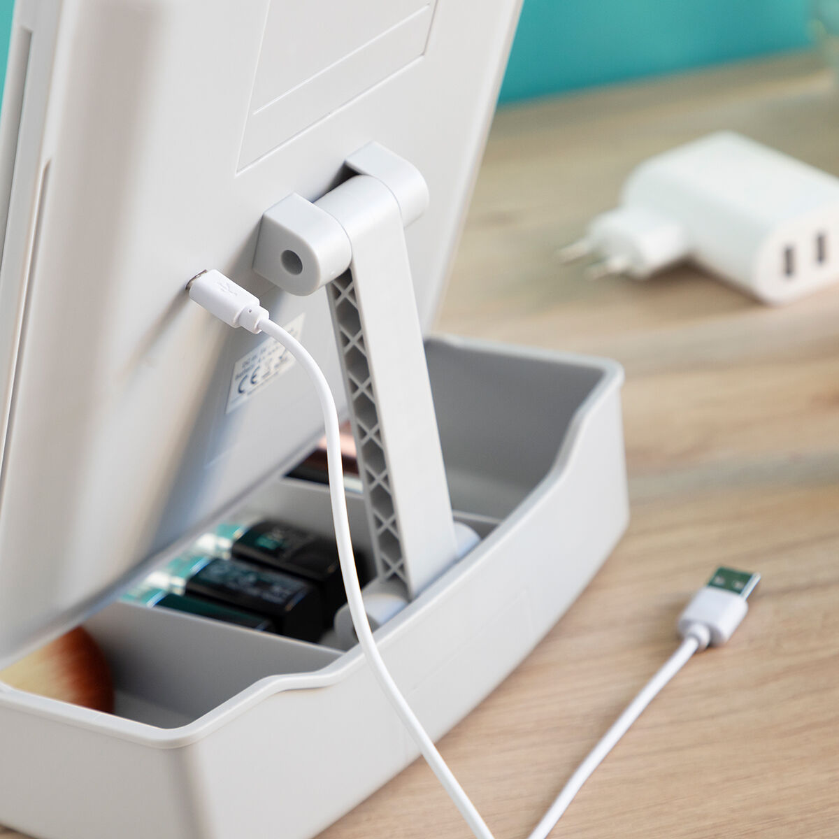 3-In-1 Folding LED Mirror with Make-up Organiser Panomir - InnovaGoods Maroc - Aylal Beauty 3-In-1 Folding LED Mirror with Make-up Organiser Panomir - InnovaGoods Maroc - Aylal Beauty