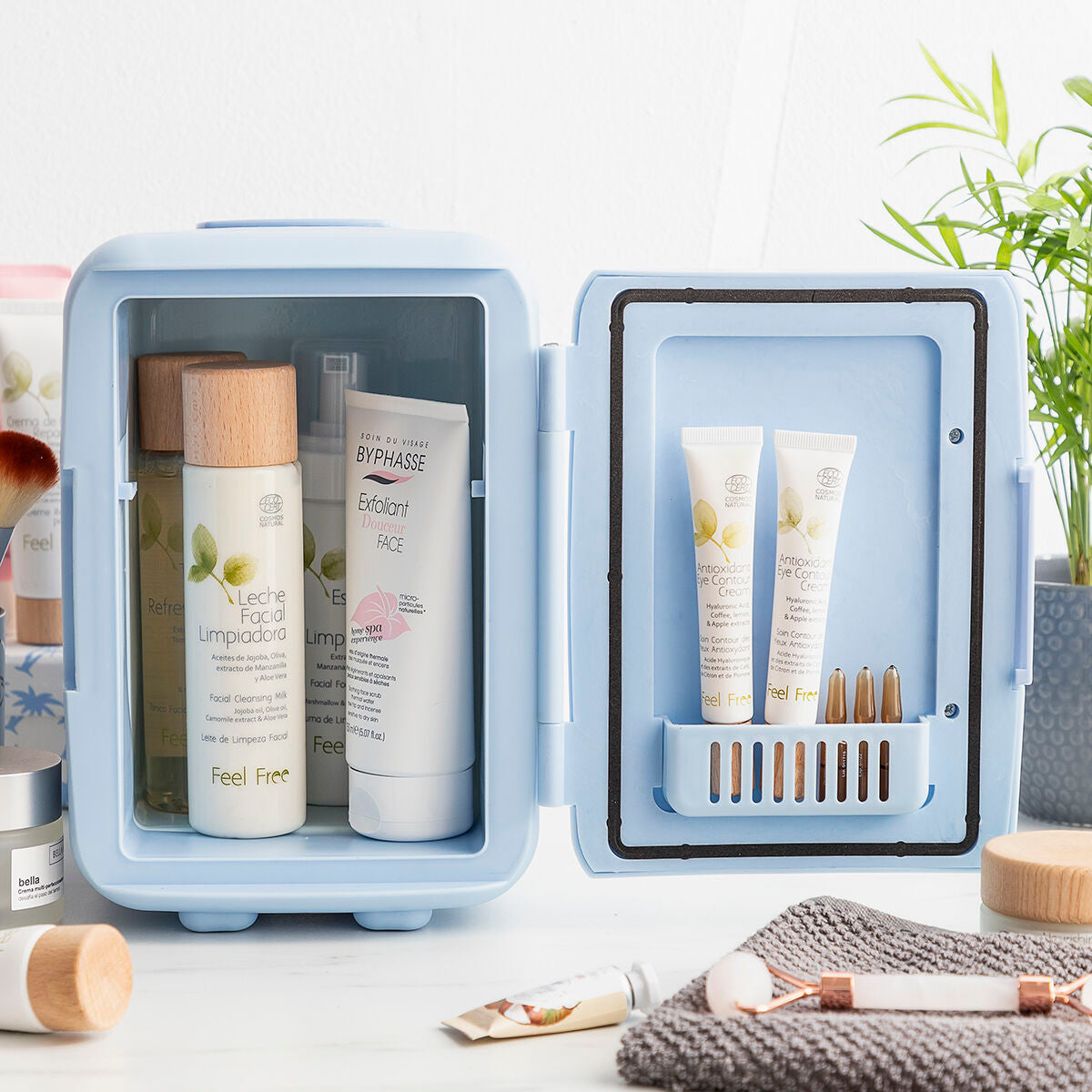 Mini Cosmetics Fridge Frecos - InnovaGoods Maroc - Aylal Beauty Mini Cosmetics Fridge Frecos - InnovaGoods Maroc - Aylal Beauty