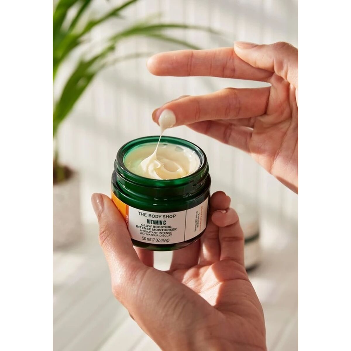 Hydrating Facial Cream The Body Shop VITAMIN C 50 ml Highlighter - The Body Shop Maroc - Aylal Beauty